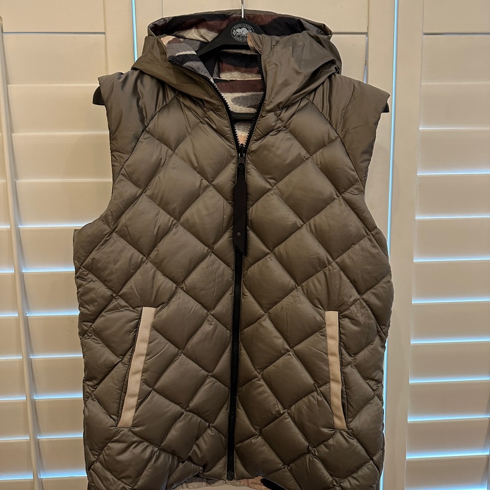 Lululemon Down Filled Quilted Vest